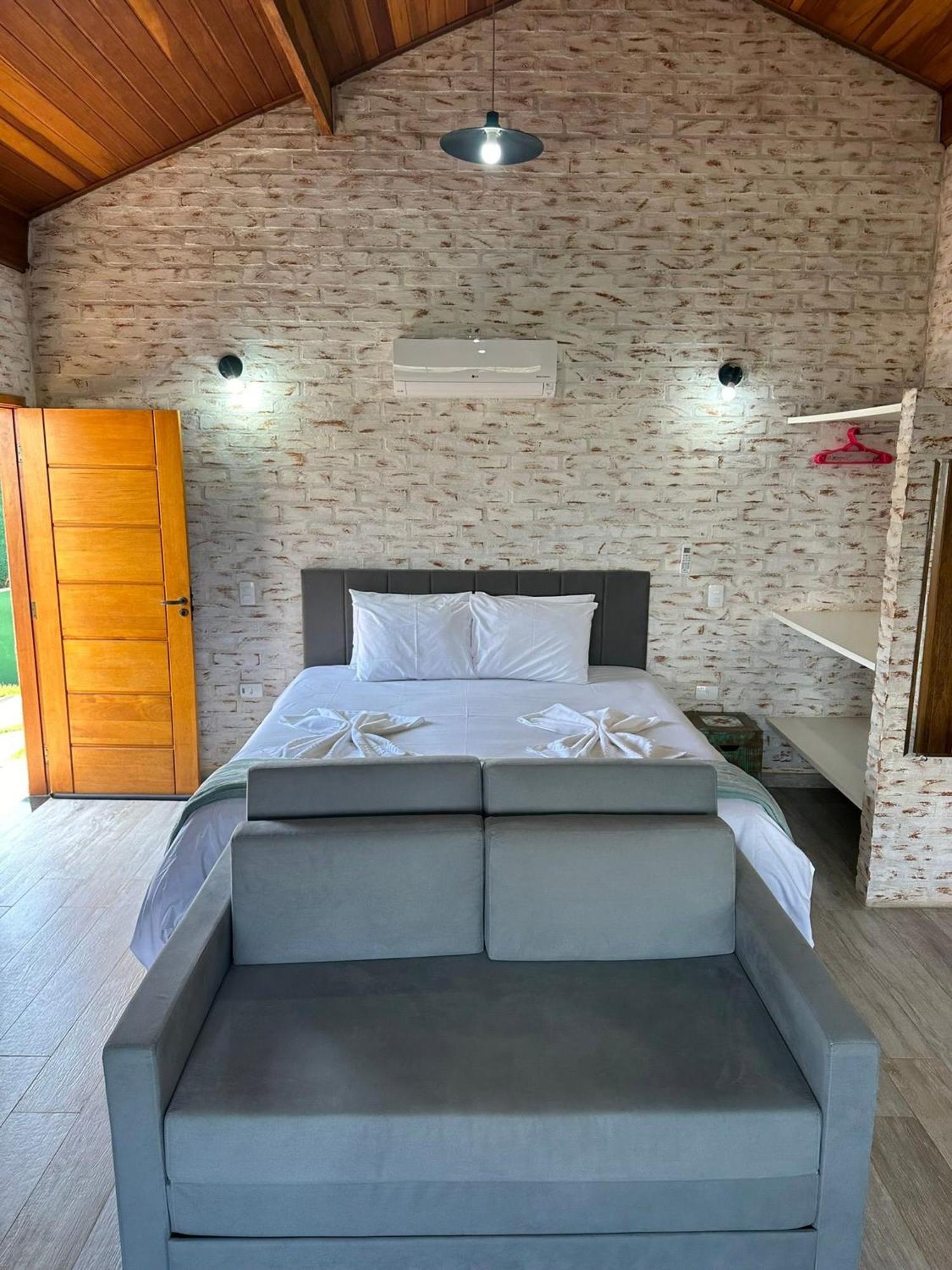 Chale Dom Julio 2 Villa Santo Antônio do Pinhal Buitenkant foto